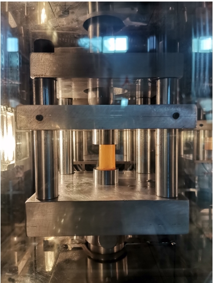 1709520530693779.png 2高溫壓縮蠕變?cè)囼?yàn)機(jī).png